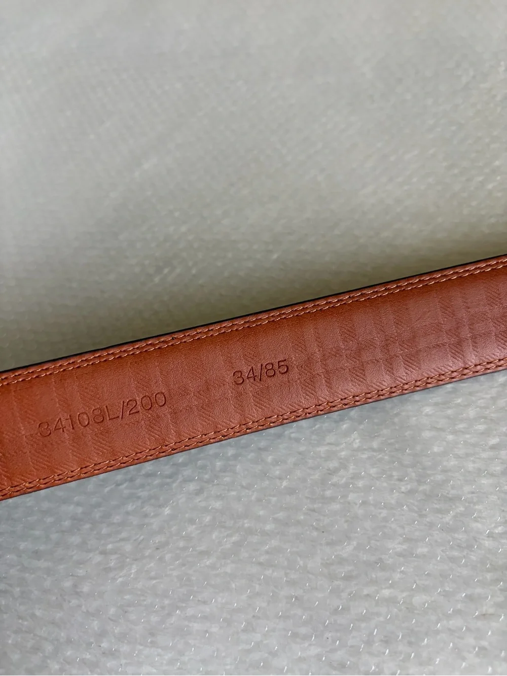 Boconi Two-Tone Leather Belt in Dark Brown with Tan Interior‎